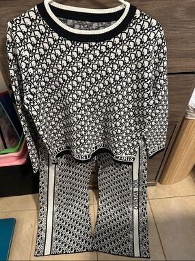 Black & White Logo Knit Wide-Leg Pants set size L